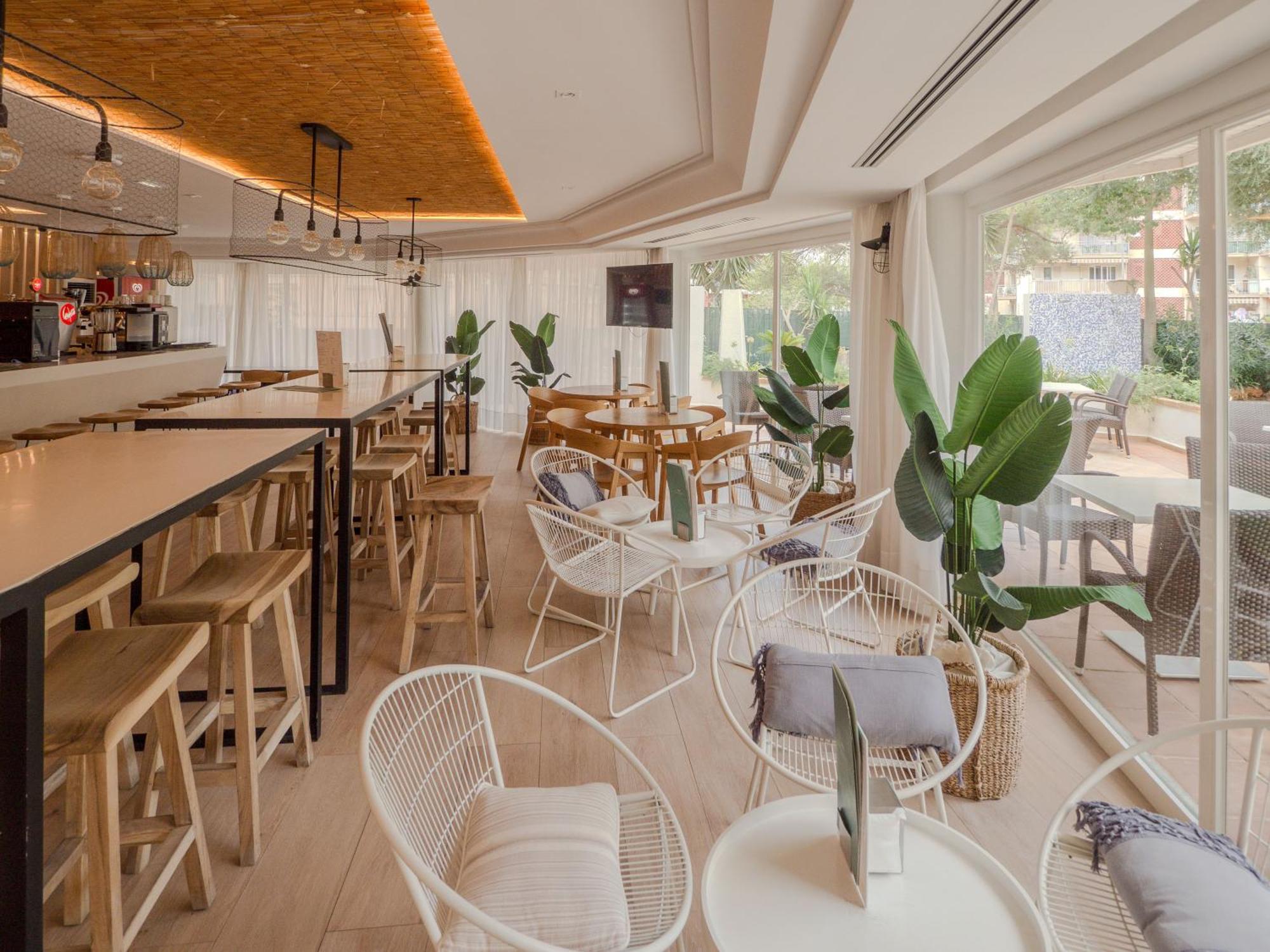 Ipanema Park Hotel Ел Аренал Екстериор снимка