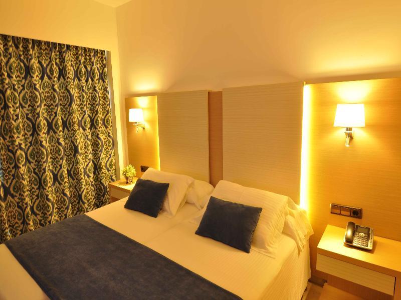 Ipanema Park Hotel Ел Аренал Екстериор снимка